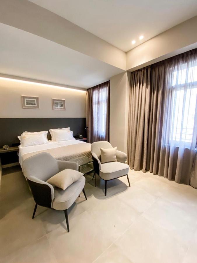 Royalty Hotel Athens Exterior photo